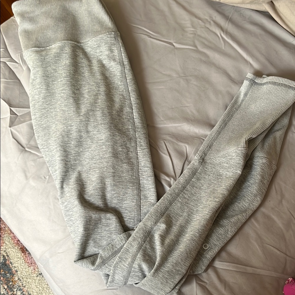 Alo Gray Leggings
